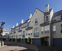 Metro Center Senior Homes in Foster City, CA - Building Photo - Building Photo