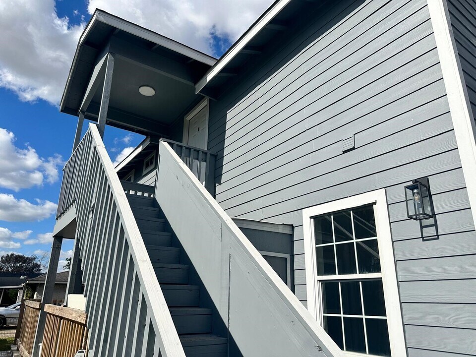 7212 Corpus Christi St in Houston, TX - Building Photo