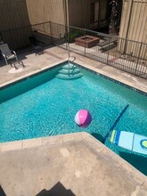 Woodhaven Apartments in Van Nuys, CA - Building Photo - Building Photo