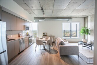 Jade Apartments in Ottawa, ON - Building Photo - Building Photo