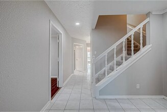 330 Dukes Bend in Stafford, TX - Building Photo - Building Photo
