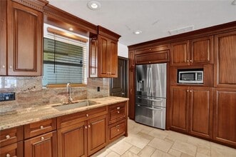 3100 NE 56th Ct in Fort Lauderdale, FL - Building Photo - Building Photo