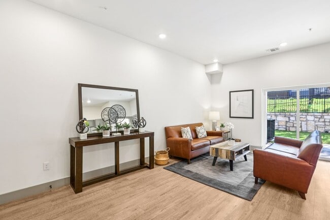 2450 Wickersham Ln in Austin, TX - Building Photo - Building Photo