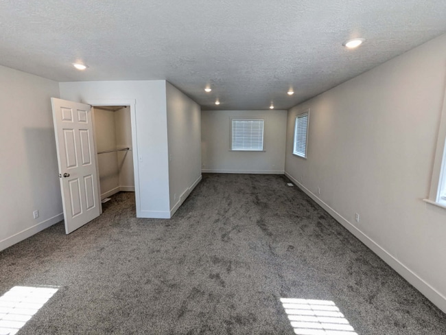 1760 N 400 E in North Logan, UT - Building Photo - Building Photo