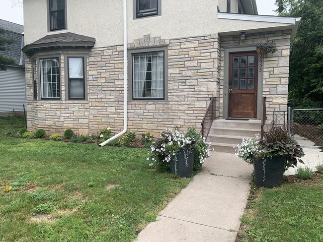 2633 Garfield Ave, Unit #1