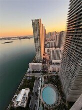 650 NE 32nd St in Miami, FL - Building Photo - Building Photo