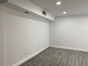 830 Pinewood Ct, Unit 830 in Haines City, FL - Foto de edificio - Building Photo