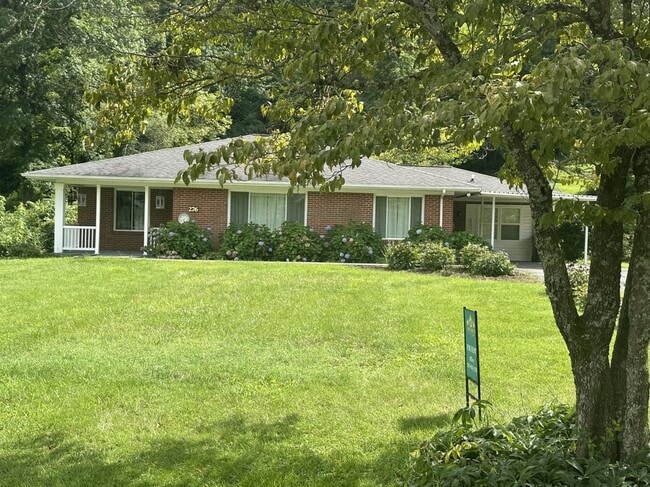 property at 276 Meadow Dr