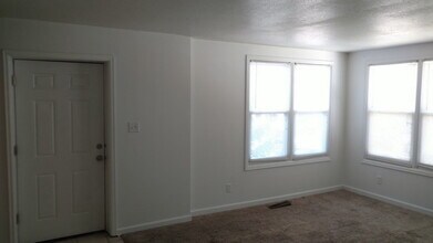 1518 College Ave in Manhattan, KS - Building Photo - Building Photo