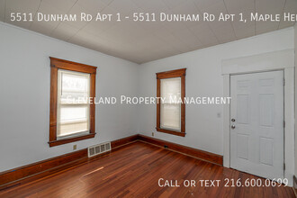 5511 Dunham Rd in Maple Heights, OH - Building Photo - Building Photo