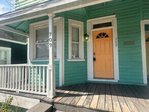 709 Queen St in Wilmington, NC - Foto de edificio - Building Photo