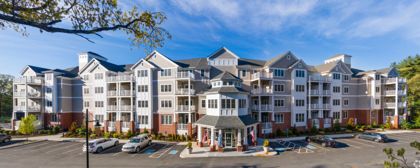 8 Island Ct in Easton, MA - Building Photo