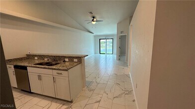 1103 Gleason Pkwy in Cape Coral, FL - Building Photo - Building Photo