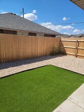 2125 N Jayton Ave in Lubbock, TX - Building Photo - Building Photo