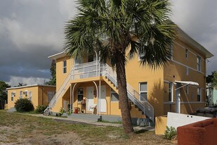 1024 20th St in West Palm Beach, FL - Building Photo