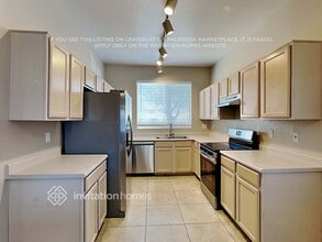 15417 W Port Royale Ln in Surprise, AZ - Building Photo - Building Photo