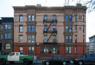 570 Jefferson Ave in Brooklyn, NY - Building Photo - Building Photo