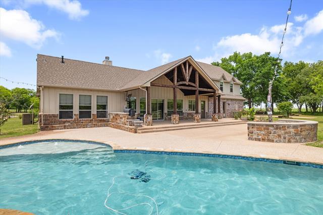 1898 Rodgers Rd in Whitesboro, TX - Building Photo - Building Photo