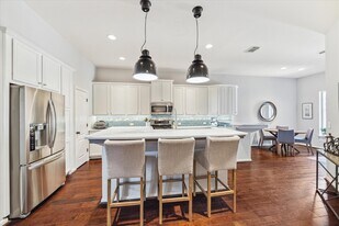 3310 Spring Landing Ln in Pearland, TX - Building Photo