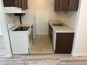 31914 Harper Ave in St. Clair Shores, MI - Building Photo - Building Photo