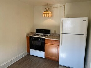 434 Clinton Ct in Meadville, PA - Building Photo - Building Photo