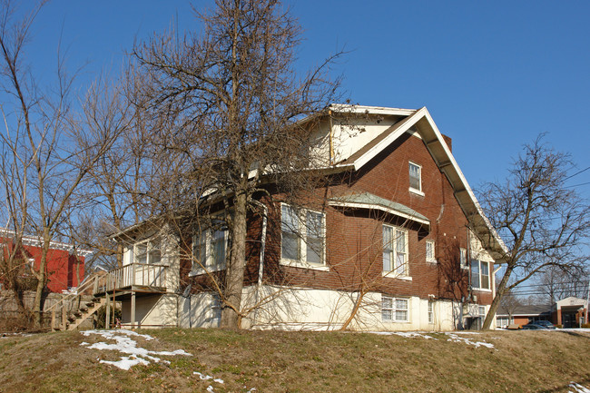 2140 Sycamore St in Louisville, KY - Building Photo - Building Photo