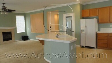 943 Spica Dr in Beaumont, CA - Building Photo - Building Photo