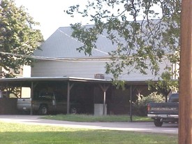 Bernard St. Duplexes in Denton, TX - Foto de edificio - Building Photo