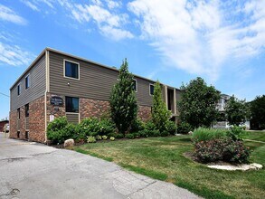 The Belmont Apartments in Omaha, NE - Foto de edificio - Building Photo