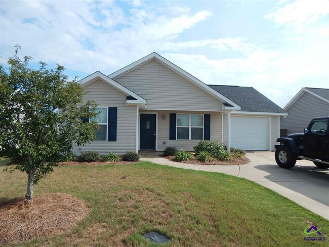 133 Coronation Dr in Bonaire, GA - Building Photo - Building Photo