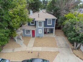2535 Spruce St in Boulder, CO - Building Photo