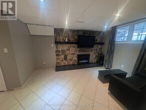 30 Merton Rd in Brampton, ON - Building Photo - Building Photo