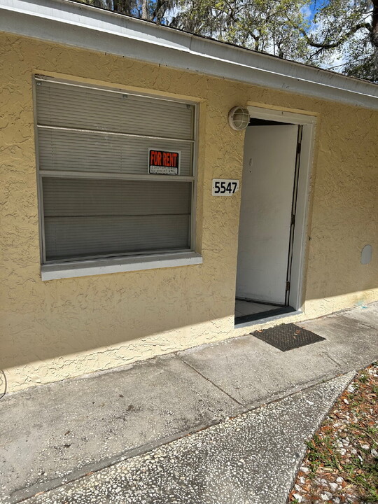 5547 Silver Spur Dr in Holiday, FL - Building Photo