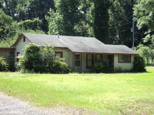 473 N Lee St in Hampton, AR - Building Photo