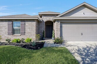 3310 Scout Is in Katy, TX - Building Photo - Building Photo