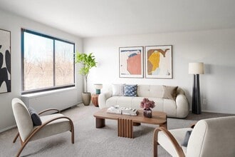 Plaza Towers in Hyattsville, MD - Foto de edificio - Interior Photo