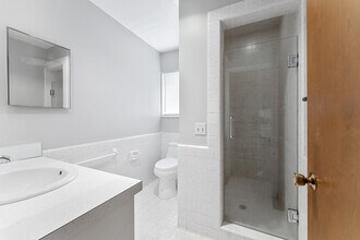 930 Trombley Rd in Grosse Pointe Park, MI - Building Photo - Building Photo