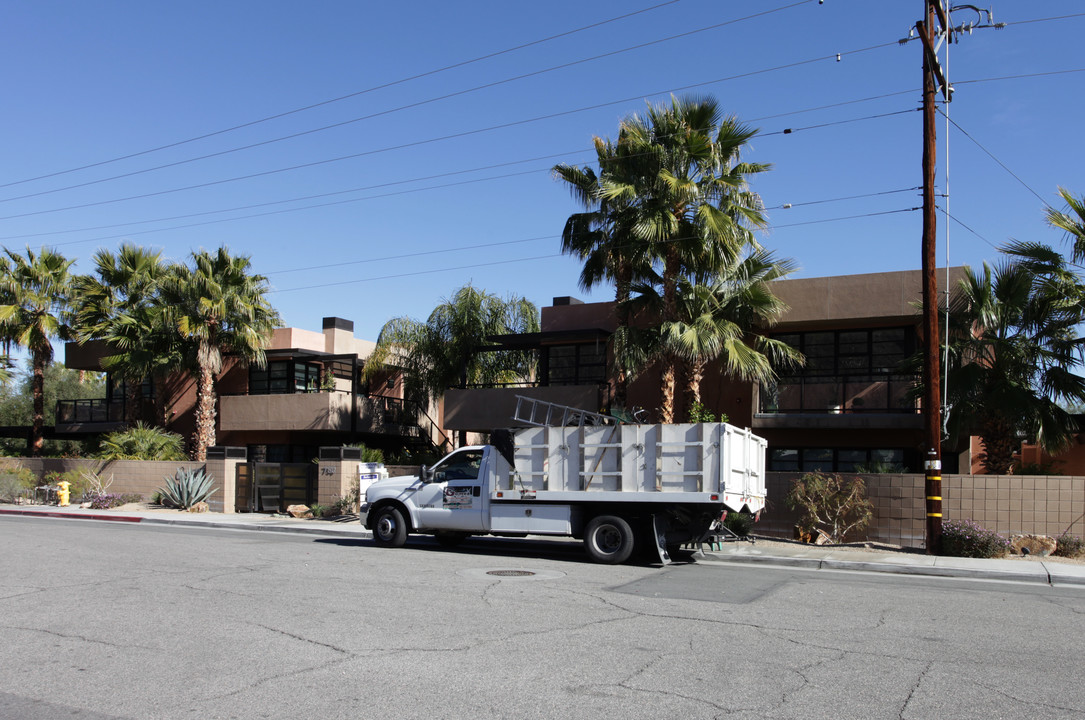 Cocotero in Palm Springs, CA - Foto de edificio