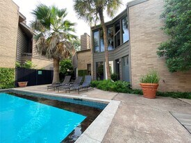 5003 Yoakum Blvd in Houston, TX - Building Photo