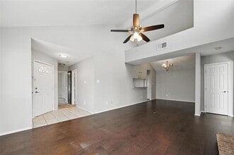 701 Via Miramonte in Mesquite, TX - Building Photo - Building Photo