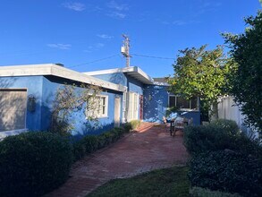 3200 Oak Ave in Manhattan Beach, CA - Building Photo - Building Photo