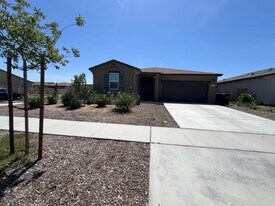 1869 W Graham St in Hanford, CA - Building Photo