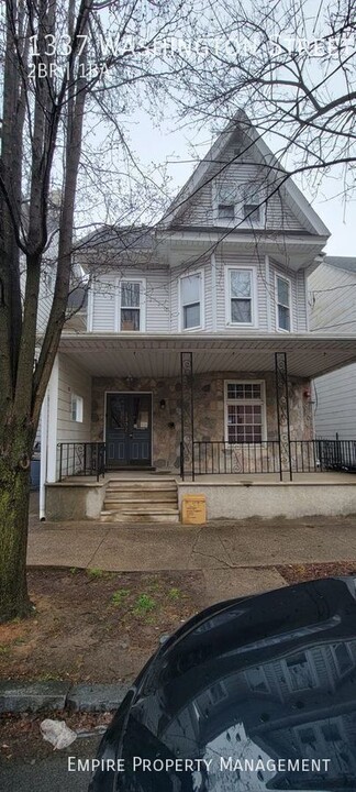 1337 Washington St in Easton, PA - Foto de edificio