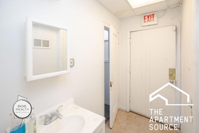 1550 W 95th St, Unit 1550 West 95th Street