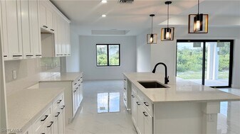 4105 East 15th Street in Lehigh Acres, FL - Building Photo