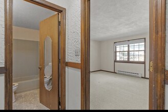 53 Swanson Ct in Boxborough, MA - Building Photo - Building Photo