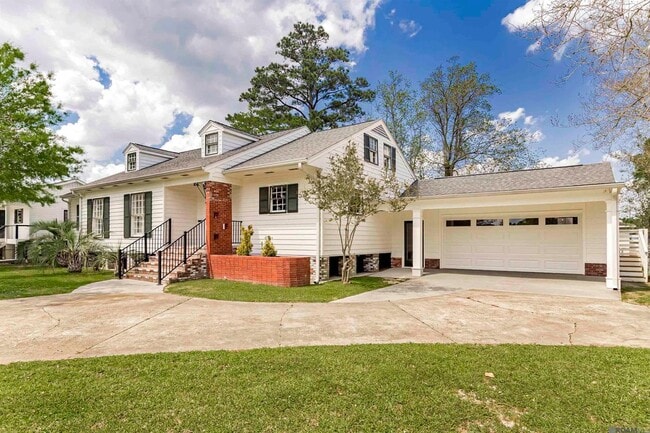 222 E Sanders St in Gonzales, LA - Building Photo - Building Photo