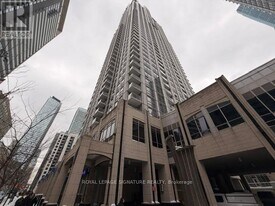 763 Bay St. in Toronto, ON - Building Photo