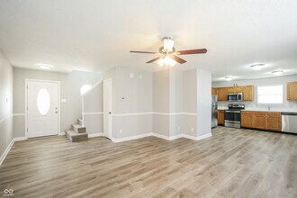 2049 Orchid Bloom Ln in Indianapolis, IN - Building Photo - Building Photo
