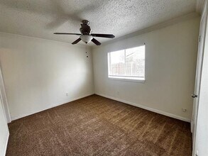 510 Hubbard Dr in Garland, TX - Building Photo - Building Photo